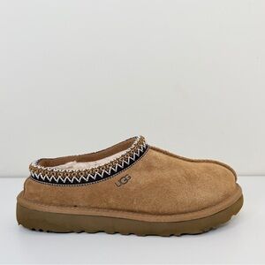 UGG® Tasman II slippers in Chestnut streetwear comfy